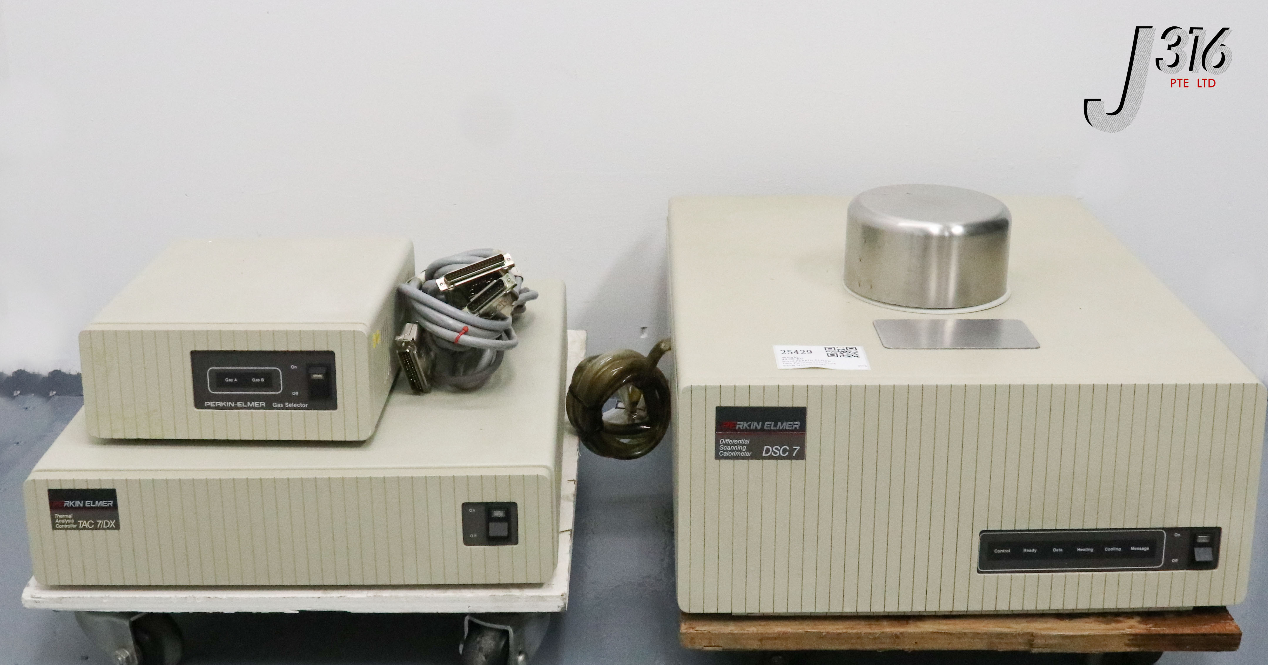 25429 PERKIN ELMER DIFFERENTIAL SCANNING CALORIMETER W/ TAC 7/DX